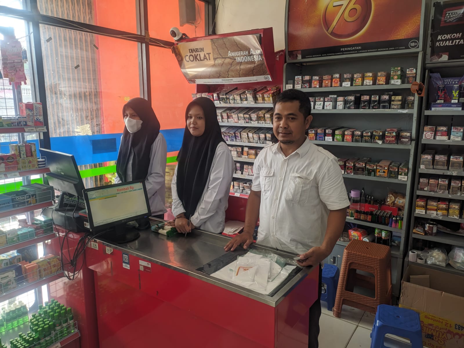 Unit usaha perdagangan dan kasir produk UMKM BUMDesma